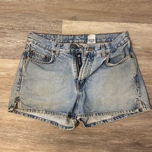 Lucky vintage shorts size 12. Fits like an 8/10.
